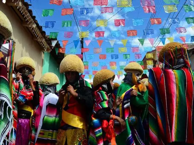 Fiesta Grande y danza de los Parachico Chiapa de Corzo